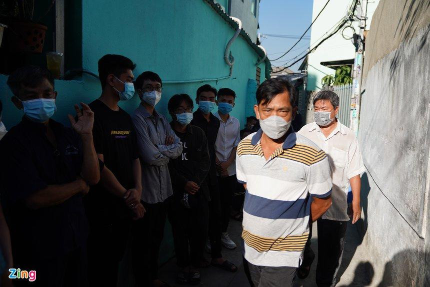 Bạn bè, khán giả tới tiễn biệt diễn viên Gạo nếp gạo tẻ. Nam diễn viên đi Vũng Tàu cùng nhóm bạn, anh bơi ra xa và bị đuối nước. Cha Bảo Bảo kể trước khi đi chơi con có dấu hiệu ốm, người không khỏe.