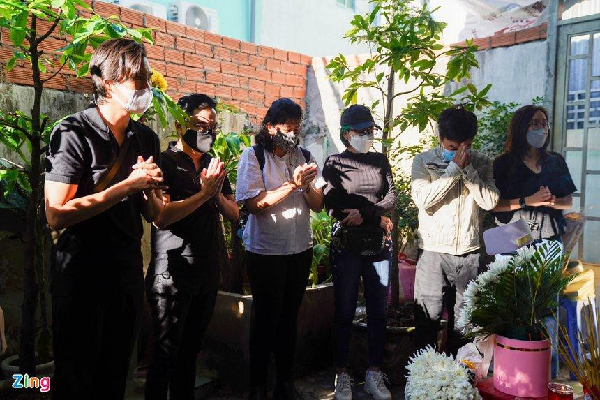 Đoàn phim Gạo nếp gạo tẻ đến tiễn biệt Bảo Bảo lần cuối. Nam diễn viên đóng phim khi mới 15 tuổi. Đạo diễn Võ Thạch Thảo cho hay cô ấn tượng với ánh mắt hiền lành, ấm áp của nam diễn viên. Thúy Ngân viết: "Tạm biệt Út Khoa. Nhớ mãi nụ cười của em. Về trời bình yên em nhé".