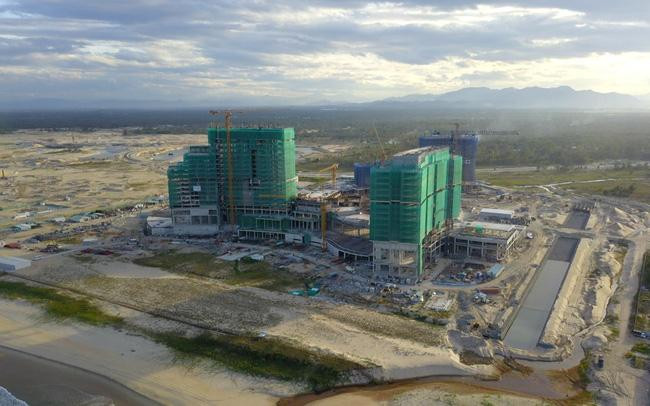 Công ty TNHH Phát triển Nam Hội An mong muốn chuyển đổi chức năng công trình Khu nhà ở nhân viên (gói 7) dự án Khu nghỉ dưỡng Nam Hội An, xây dựng trên địa bàn 3 xã: Duy Hải, Duy Nghĩa (huyện Duy Xuyên) và Bình Dương (huyện Thăng Bình) - giai đoạn 1 thành Khu khách sạn lưu trú, du lịch vì nhu cầu lưu trú của nhân viên tại dự án ở mức rất thấp. Công ty TNHH Phát triển Nam Hội An mong muốn chuyển đổi chức năng công trình Khu nhà ở nhân viên (gói 7) dự án Khu nghỉ dưỡng Nam Hội An, xây dựng trên địa bàn 3 xã: Duy Hải, Duy Nghĩa (huyện Duy Xuyên) và Bình Dương (huyện Thăng Bình) - giai đoạn 1 thành Khu khách sạn lưu trú, du lịch vì nhu cầu lưu trú của nhân viên tại dự án ở mức rất thấp.