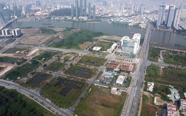 Theo các chuyên gia BĐS, sự sụt giảm của đất nền TP Thủ Đức trong Quý I/2022 đến từ sự dịch chuyển nhu cầu mua của nhà đầu tư về các tỉnh thành vùng ven phía Đông như Bình Phước, Tây Ninh - nơi giá đất còn rẻ và có đa dạng sự lựa chọn. Theo các chuyên gia BĐS, sự sụt giảm của đất nền TP Thủ Đức trong Quý I/2022 đến từ sự dịch chuyển nhu cầu mua của nhà đầu tư về các tỉnh thành vùng ven phía Đông như Bình Phước, Tây Ninh - nơi giá đất còn rẻ và có đa dạng sự lựa chọn.