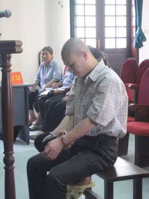 Bị cáo Hoàng trước vành móng ngựa