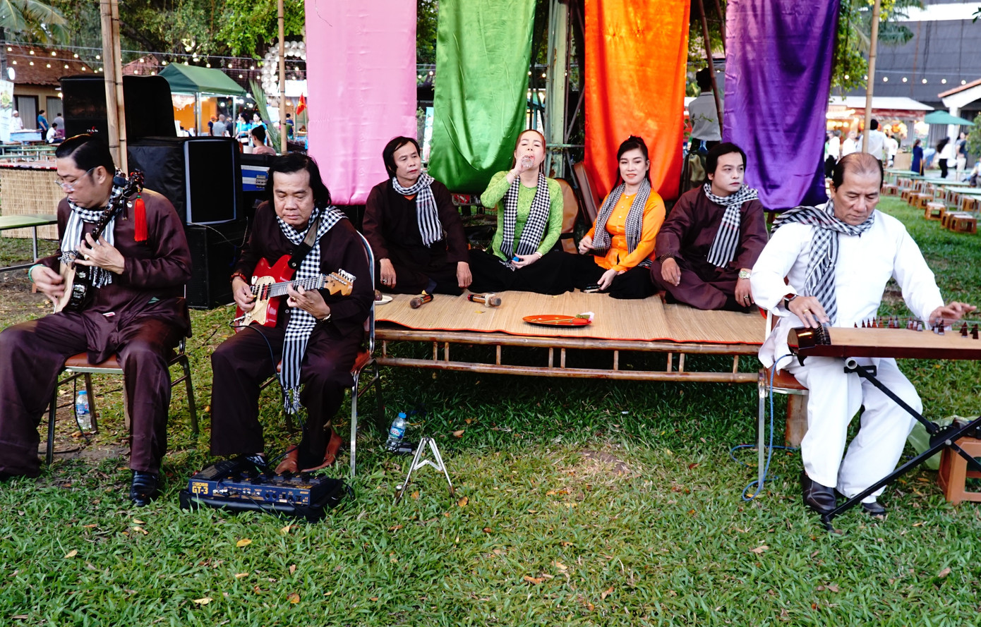 Không gian Đờn ca tài tử tại lễ hội Ẩm thực món ngon
