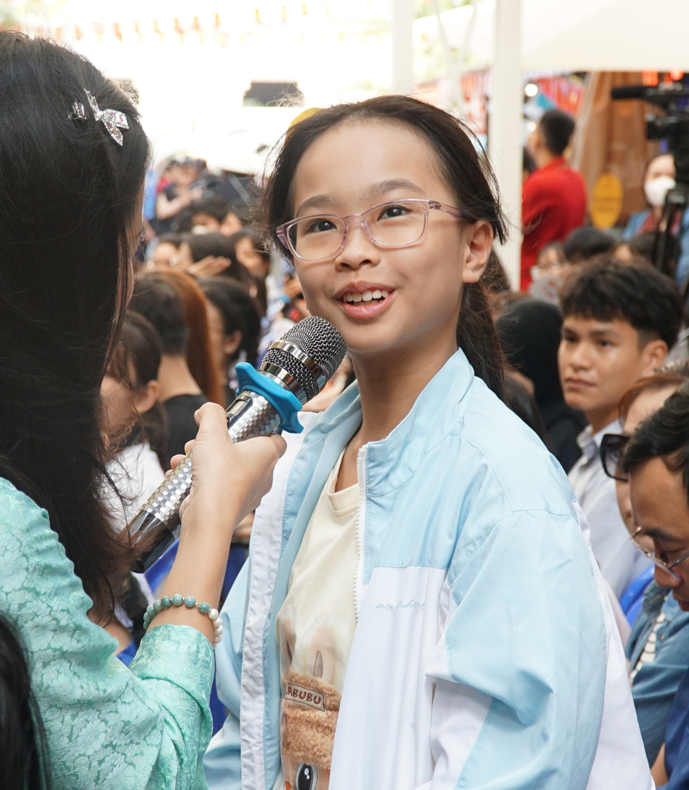 "Em thích sách bác Nguyễn Nhật Ánh từ khi em 5 tuổi cơ".