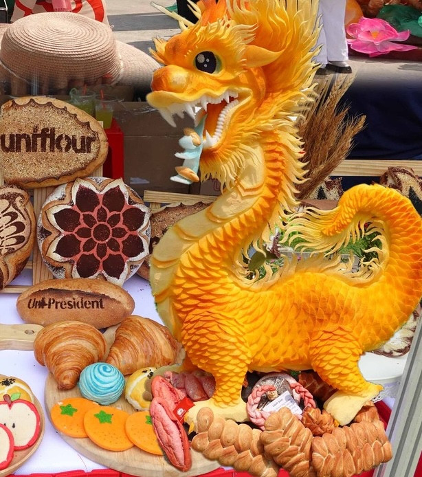 Bánh mì hình con rồng Bánh mì hình con rồng