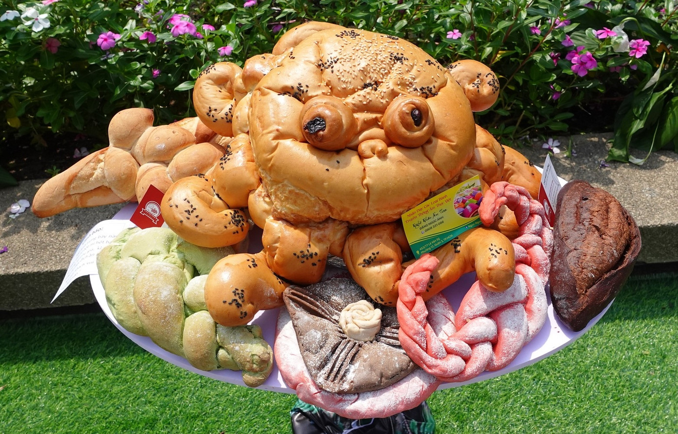 Bánh mì hình con cua Bánh mì hình con cua