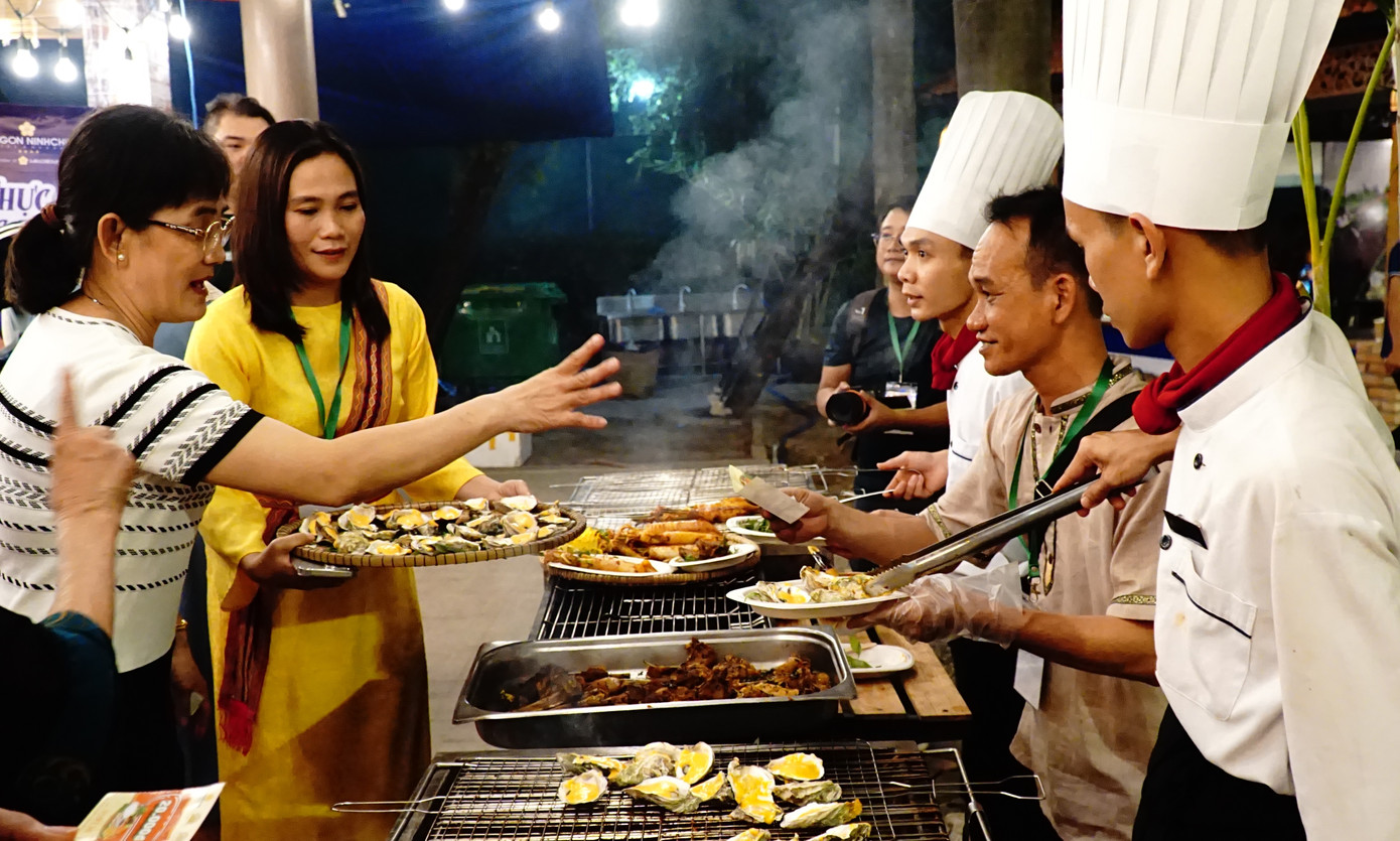 Lễ hội Văn hóa ẩm thực, món ngon.