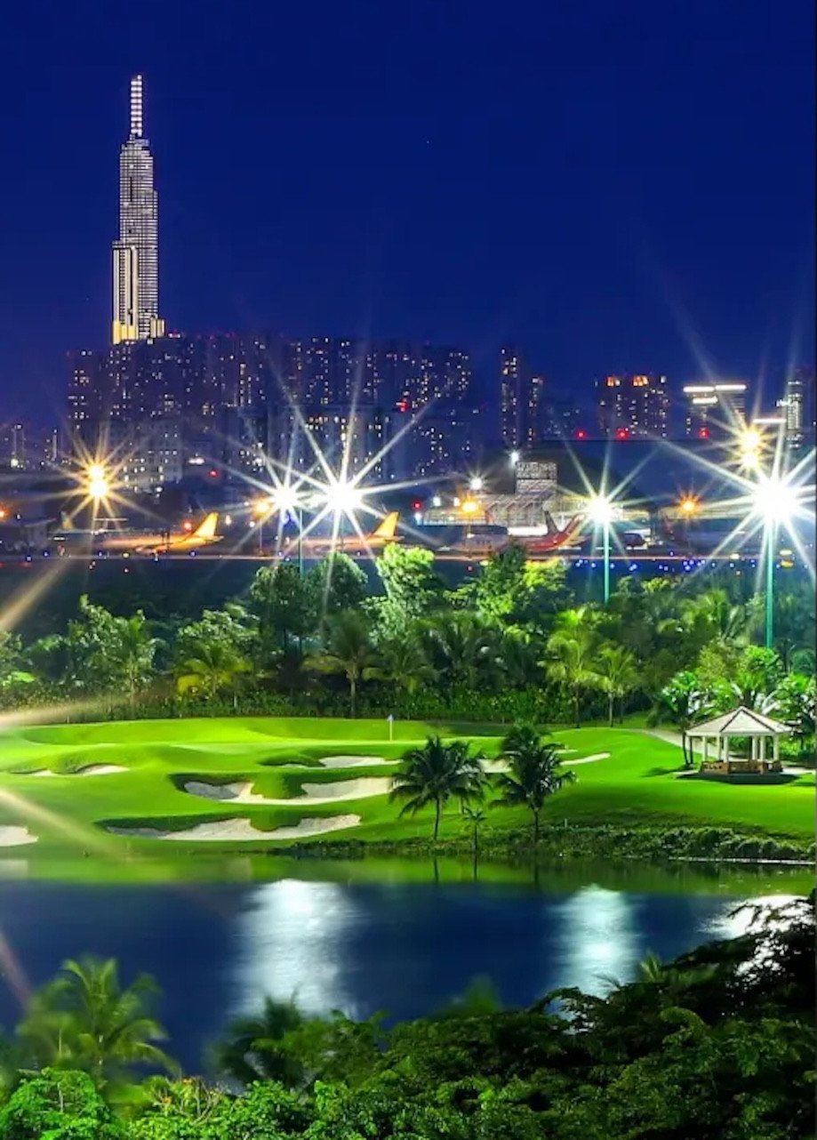 Vẻ đẹp sân golf Tân Sơn Nhất về đêm