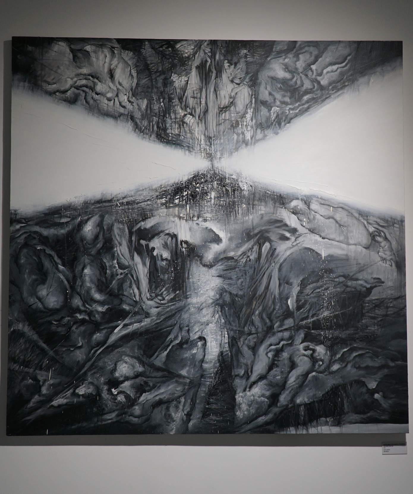 Vẻ đẹp sự cô đơn trên bờ vực. Vẻ đẹp sự cô đơn trên bờ vực.