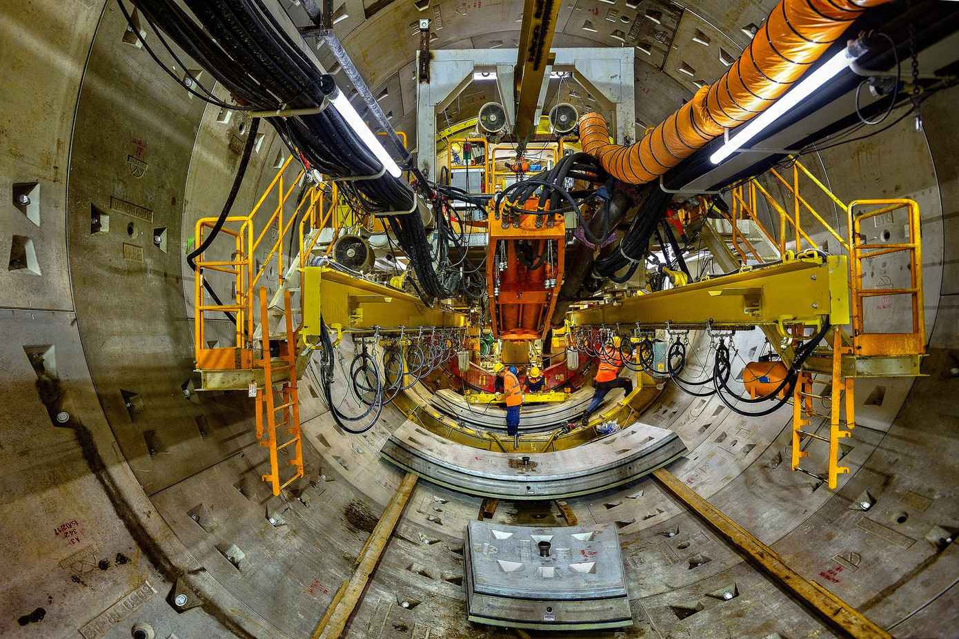 Thi công đường hầm metro của Võ Văn Hoàng - giải Khuyến khích