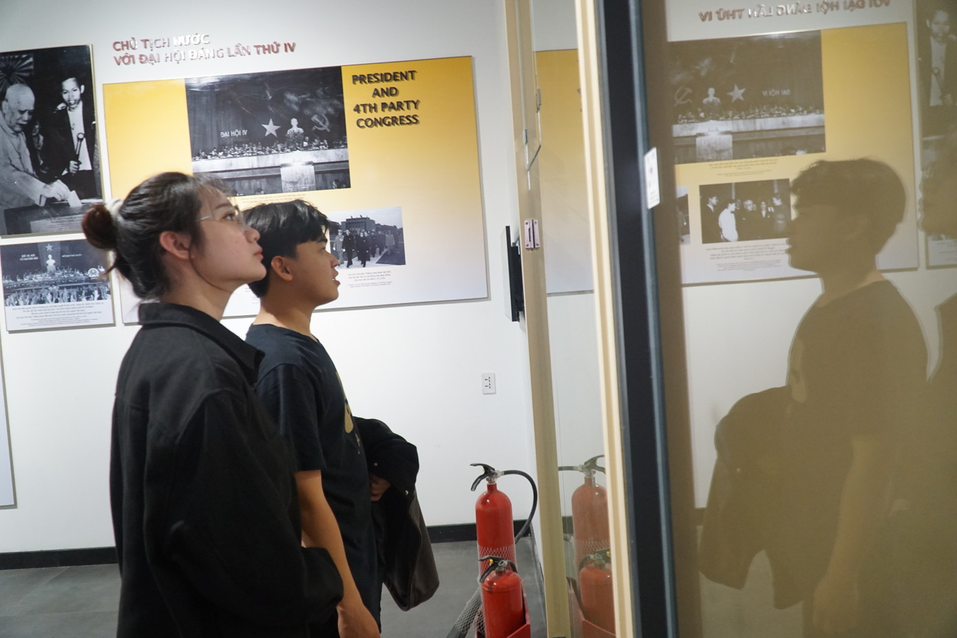 Các bạn trẻ tại Bảo tàng Tôn Đức Thắng Các bạn trẻ tại Bảo tàng Tôn Đức Thắng