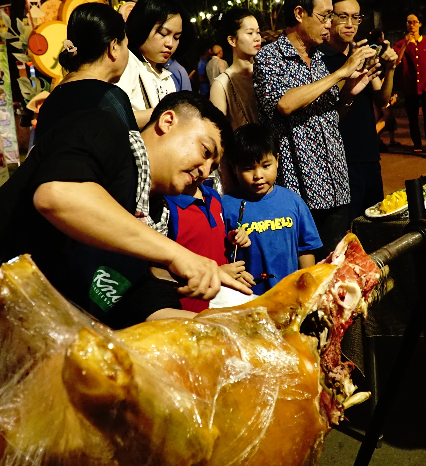 Món bê quay hấp dẫn du khách