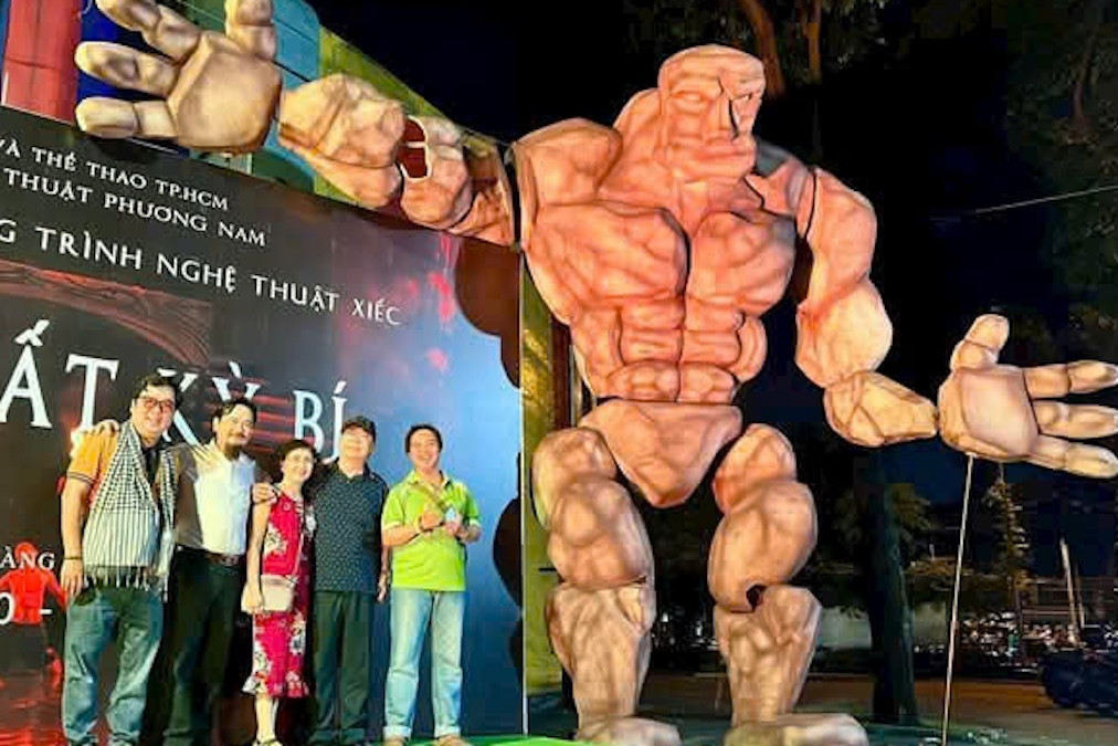 Ông Thần Đá trong vở diễn (NVCC)