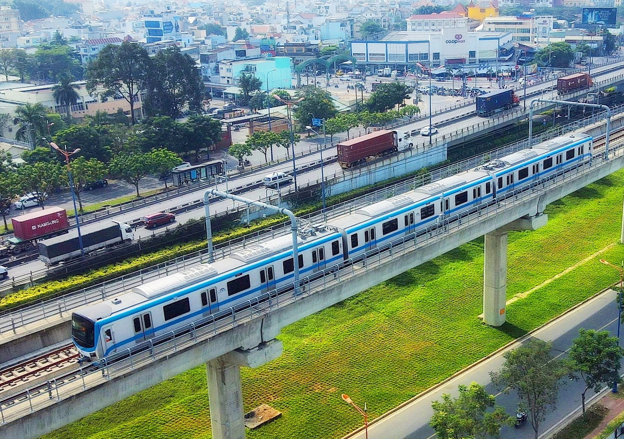 Metro số 1 tạo cơ hội kết nối các điểm đến để xây dựng các sản phẩm du lịch mới. Metro số 1 tạo cơ hội kết nối các điểm đến để xây dựng các sản phẩm du lịch mới.