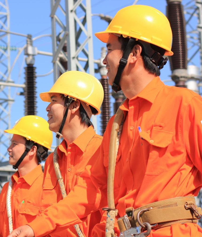 Một thế hệ trẻ công nhân ngành điện với nhiều hoài bão và đột phá