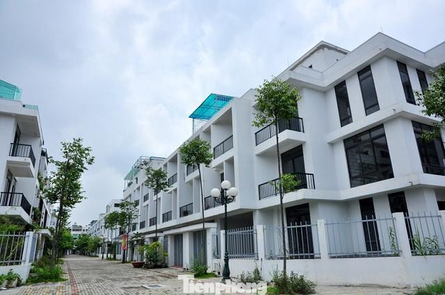 Theo báo cáo, trong quá trình đôn đốc thu hồi nợ, chủ đầu tư bị công khai nợ trên phương tiện thông tin đại chúng. Cơ quan thuế đã nhiều lần mời chủ đầu tư đến làm việc tại Chi cục thuế Hoàng Mai, UBND quận Hoàng Mai, Cục thuế Hà Nội… Hiện đã chuyển hồ sơ cho cơ quan công an.