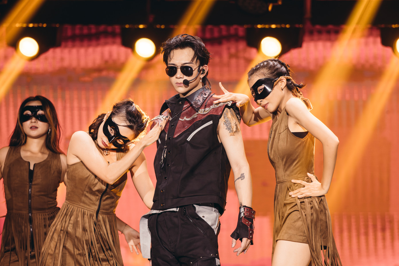 Soobin Hoàng Sơn khẳng định vị thế "siêu sao" trên sân khấu ATVNCG. Ảnh: BTC. Soobin Hoàng Sơn khẳng định vị thế "siêu sao" trên sân khấu ATVNCG. Ảnh: BTC.