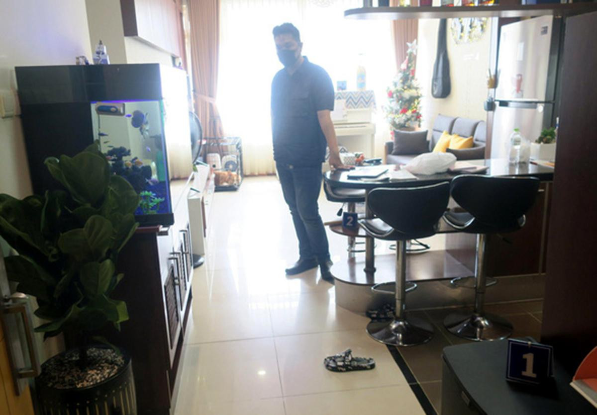 Ông T. ở nhà tại thời điểm Công an thực nghiệm hiện trường. Ông T. ở nhà tại thời điểm Công an thực nghiệm hiện trường.