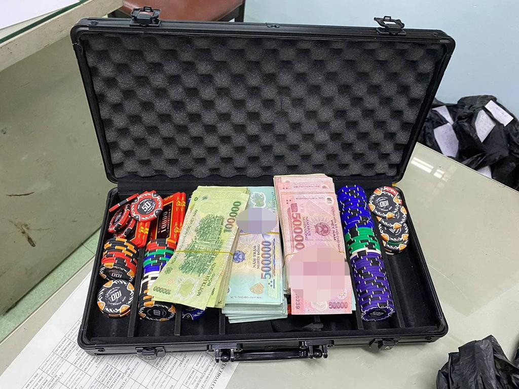 Tang vật bị thu giữ. Tang vật bị thu giữ.