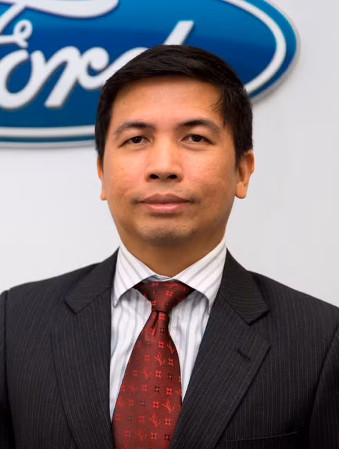 Ông Jesus Metelo Arias ‘Met’, Giám đốc Dịch vụ khách hàng của Ford Đông Nam Á tại Bangkok, Thái Lan sẽ thay thế ông Laurent Charpentier, hiện vừa được bổ nhiệm vị trí Giám đốc điều hành của Ford Pháp. Ông Jesus Metelo Arias ‘Met’, Giám đốc Dịch vụ khách hàng của Ford Đông Nam Á tại Bangkok, Thái Lan sẽ thay thế ông Laurent Charpentier, hiện vừa được bổ nhiệm vị trí Giám đốc điều hành của Ford Pháp