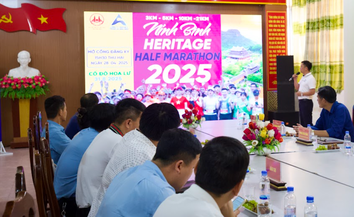 Các đại biểu tham gia họp báo. Ảnh: N.B. Các đại biểu tham gia họp báo. Ảnh: N.B.