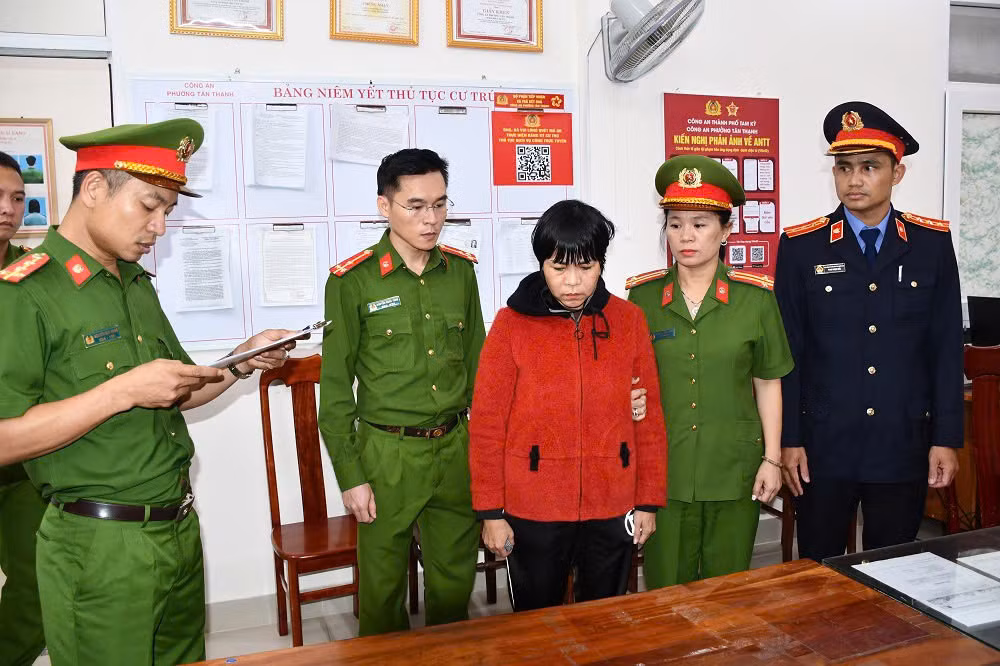 Công an khởi tố đối tượng Tô Thị Ty Na. Ảnh: Thành Ca Công an khởi tố đối tượng Tô Thị Ty Na. Ảnh: Thành Ca