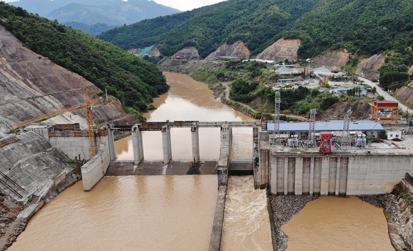 Dự án thủy điện Hồi Xuân chậm tiến độ 5 năm. Ảnh: Đ.X Dự án thủy điện Hồi Xuân chậm tiến độ 5 năm. Ảnh: Đ.X
