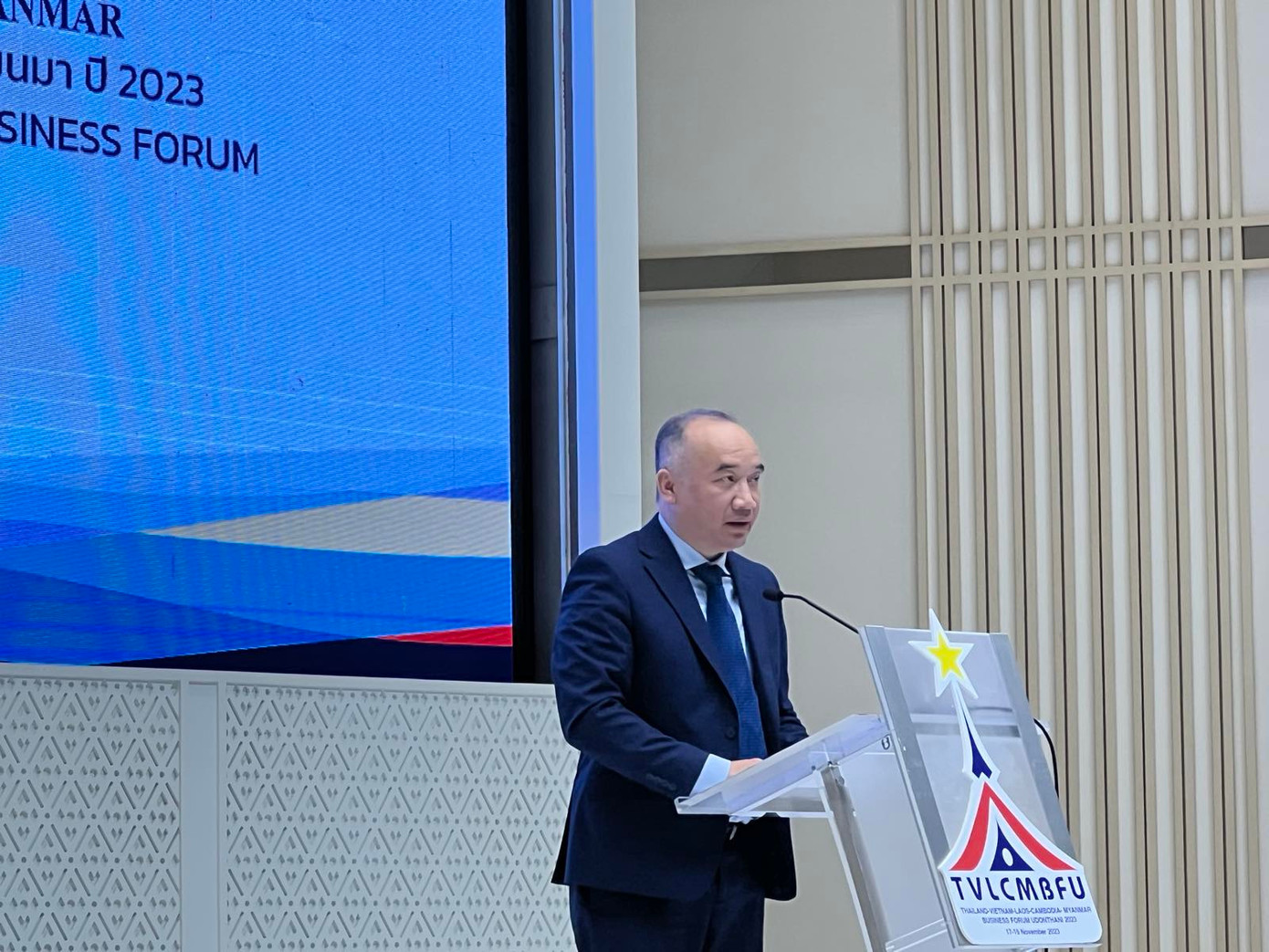 Ông Nguyễn Mạnh Đông, Phó Chủ nhiệm Ủy ban Nhà nước về người Việt Nam ở nước ngoài, Bộ Ngoại giao phát biểu tại diễn đàn.