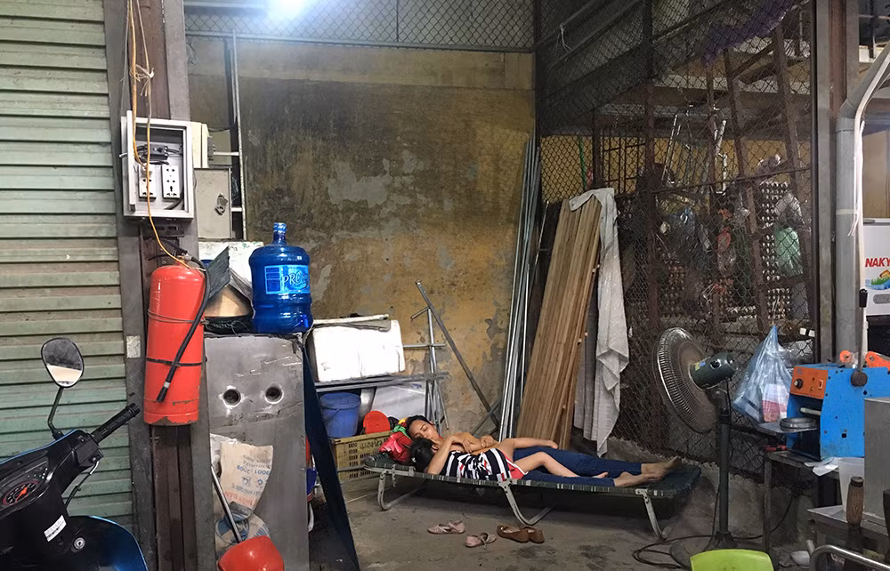 Ẩn hoạ cháy nổ tại những khu chợ giữa nội đô Hà Nội ảnh 3