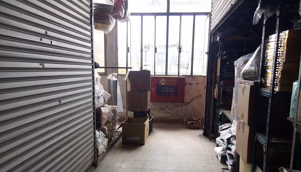 Ẩn hoạ cháy nổ tại những khu chợ giữa nội đô Hà Nội ảnh 11