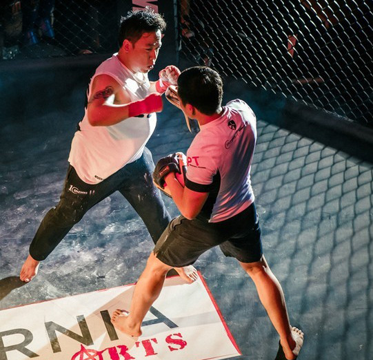 MC Tùng Leo: 'Bác sĩ cảnh báo tôi có thể đột quỵ, chết bất kỳ lúc nào' ảnh 1