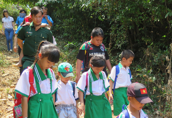 Gieo ước mơ, khát vọng giữa biển Tây ảnh 1