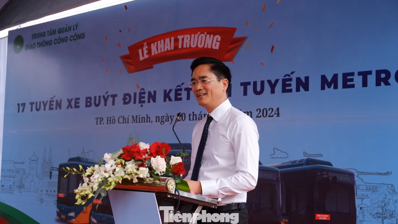 Ông Trần Quang Lâm - Giám đốc Sở GTVT TPHCM phát biểu tại lễ khai trương.