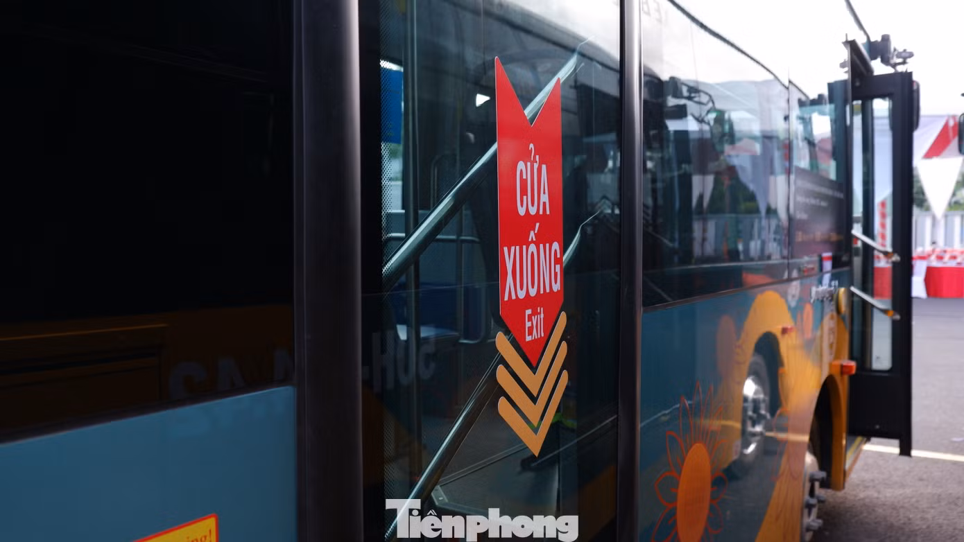 150 xe buýt sử dụng năng lượng điện, thân thiện với môi trường được đưa vào hoạt động.