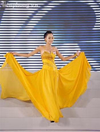 Nguyễn Hồng Nhung - SBD 063 . Nguyễn Hồng Nhung - SBD 063