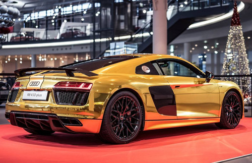 Lóa mắt với siêu xe Audi R8 V10 khoác bộ cánh mạ vàng ảnh 4