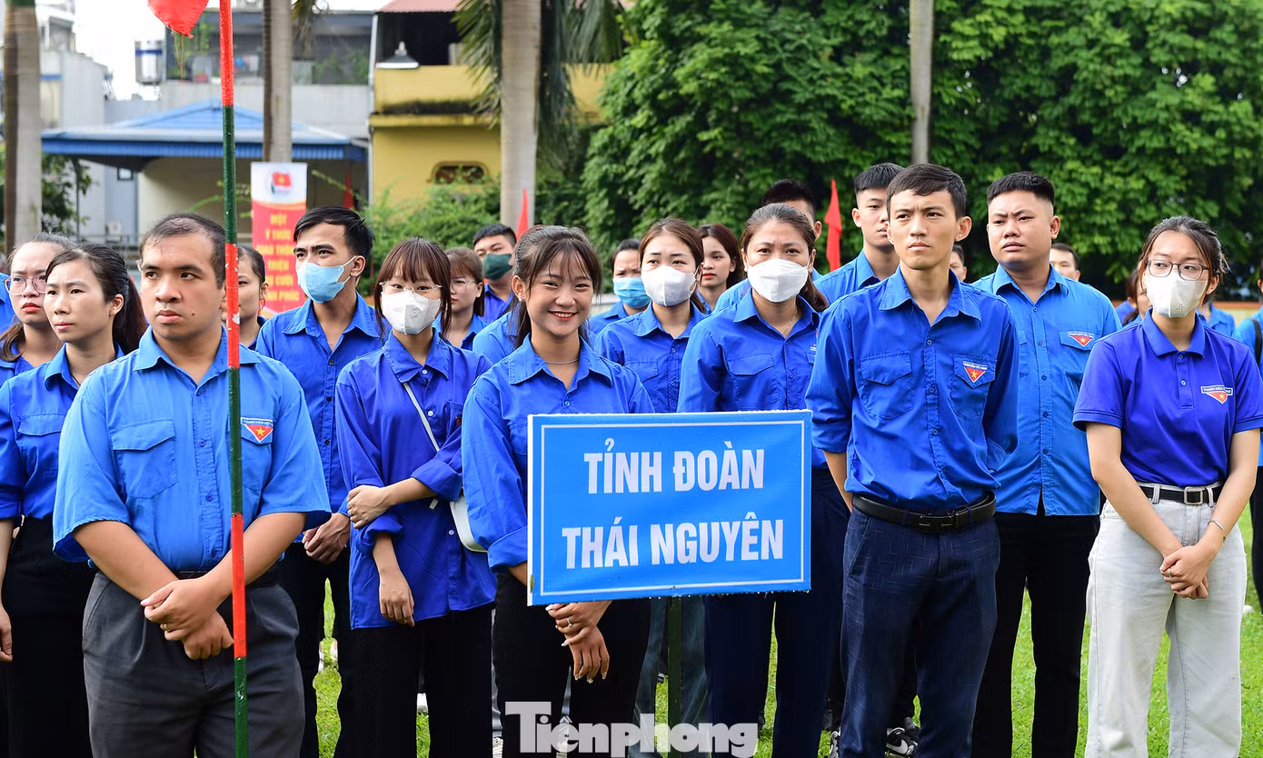 Tuổi trẻ quân đội, công an và đoàn viên thanh niên tỉnh Thái Nguyên tham gia ngày hội. Ảnh: Xuân Tùng