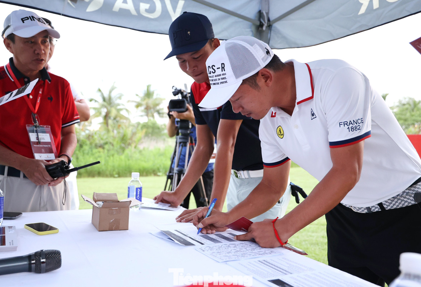 Trong danh sách 152 golfer tranh tài cho danh hiệu golfer người Việt xuất sắc nhất năm 2023 có 31 golfer nữ (13 golfer chuyên nghiệp, 18 golfer nghiệp dư) và 121 golfer nam (80 golfer chuyên nghiệp, 41 golfer nghiệp dư).