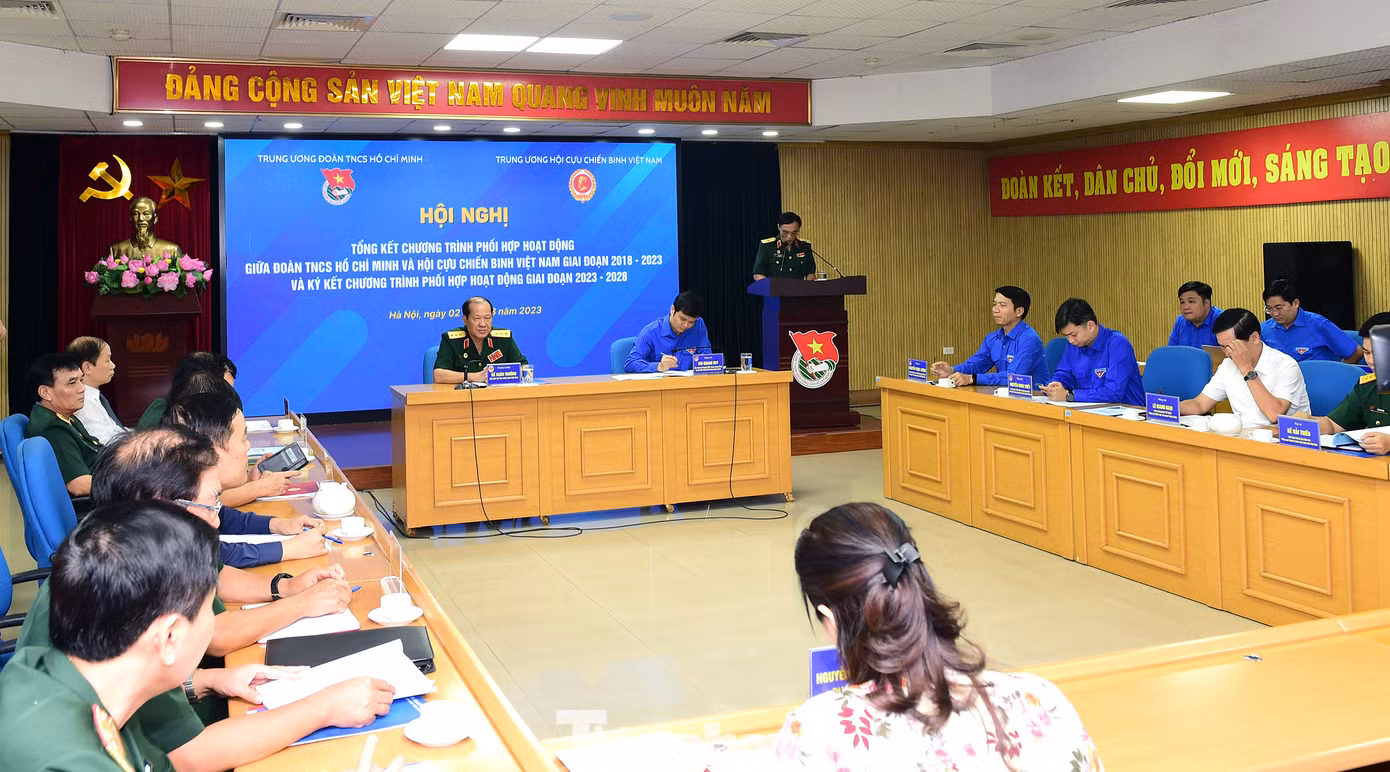 Toàn cảnh hội nghị tổng kết chương trình phối hợp hoạt động giữa Đoàn TNCS Hồ Chí Minh và Hội Cựu chiến binh Việt Nam giai đoạn 2018 - 2023. Ảnh: Xuân Tùng Toàn cảnh hội nghị tổng kết chương trình phối hợp hoạt động giữa Đoàn TNCS Hồ Chí Minh và Hội Cựu chiến binh Việt Nam giai đoạn 2018 - 2023. Ảnh: Xuân Tùng
