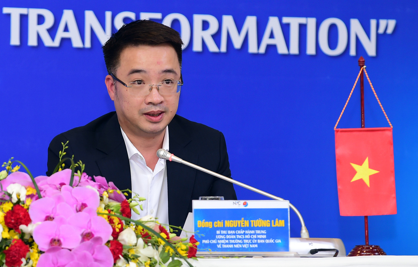 Lãnh đạo thanh niên hai nước trao đổi và lắng nghe đại biểu thanh niên đại diện cho nhóm trình bày ý tưởng, giải pháp liên quan chuyển đổi số tại chương trình. Ảnh: Xuân Tùng Lãnh đạo thanh niên hai nước trao đổi và lắng nghe đại biểu thanh niên đại diện cho nhóm trình bày ý tưởng, giải pháp liên quan chuyển đổi số tại chương trình. Ảnh: Xuân Tùng