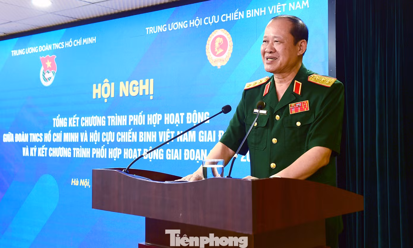 Thượng tướng Bế Xuân Trường phát biểu tại chương trình. Ảnh: Xuân Tùng Thượng tướng Bế Xuân Trường phát biểu tại chương trình. Ảnh: Xuân Tùng