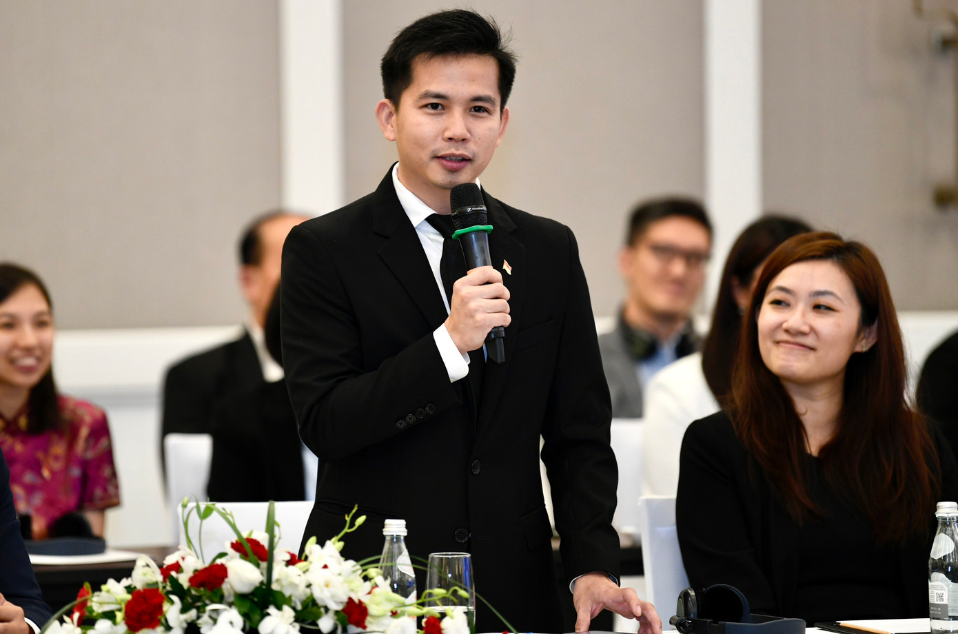 Anh He Ruiming - Đồng sáng lập công ty The Woke Salaryman, phát biểu ý kiến tại chương trình. (Ảnh: Như Ý) Anh He Ruiming - Đồng sáng lập công ty The Woke Salaryman, phát biểu ý kiến tại chương trình. (Ảnh: Như Ý)