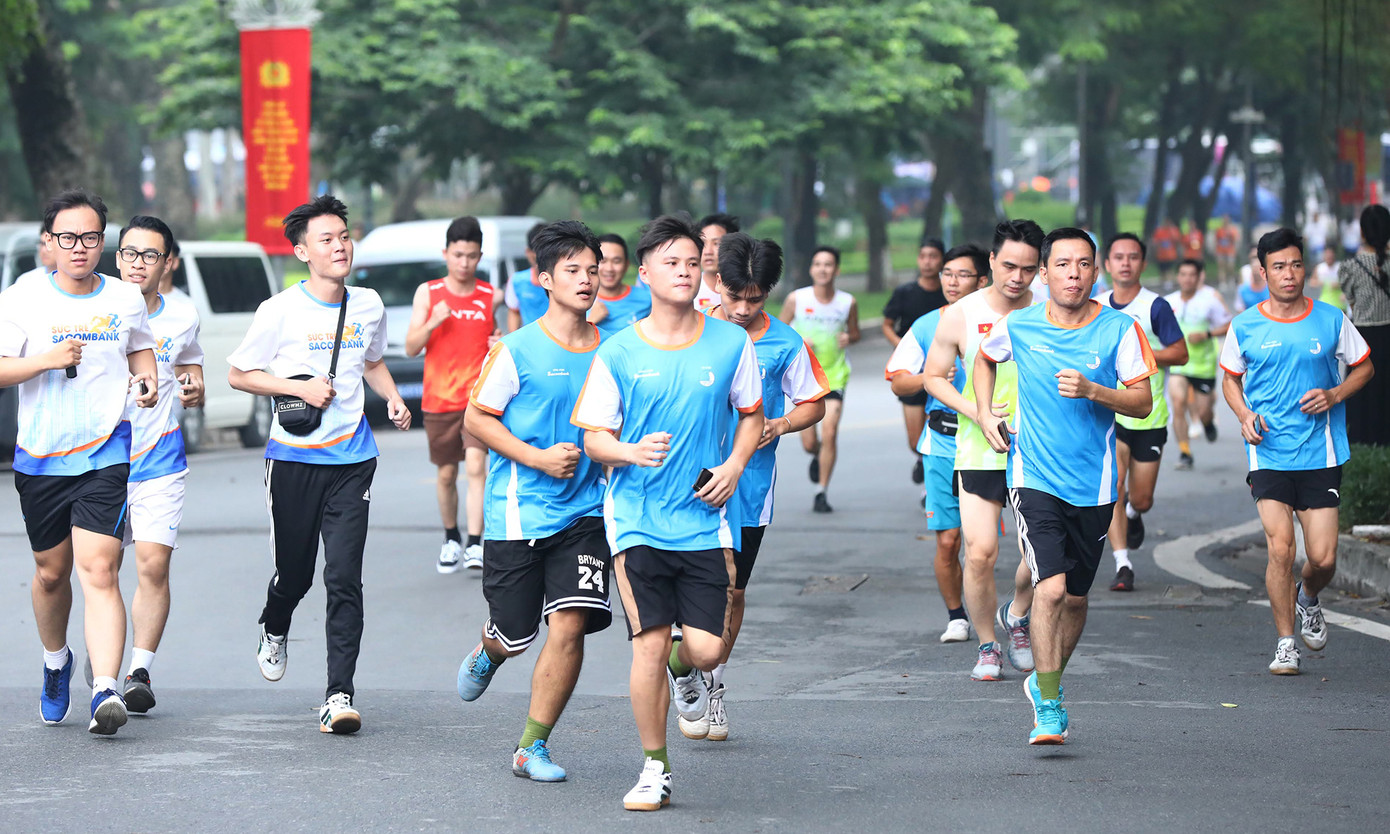Chương trình “Những bước chân vì cộng đồng” được triển khai trên quy mô toàn quốc, nhằm đẩy mạnh phong trào “10.000 bước mỗi ngày”, tuyên truyền rộng rãi trong hội viên, thanh niên về việc rèn luyện sức khỏe, vận động thanh niên tự giác tập luyện thể dục, thể thao, nâng cao thể chất. Đồng thời phát huy tinh thần xung kích, tình nguyện vì cộng đồng của các cấp bộ Hội và hội viên, thanh niên cả nước trong chăm lo, đồng hành với đồng bào dân tộc thiểu số để bảo tồn và phát huy các giá trị văn hoá truyền thống của 16 dân tộc thiểu số ít người tại Việt Nam (những dân tộc có số dân dưới 10.000 người)