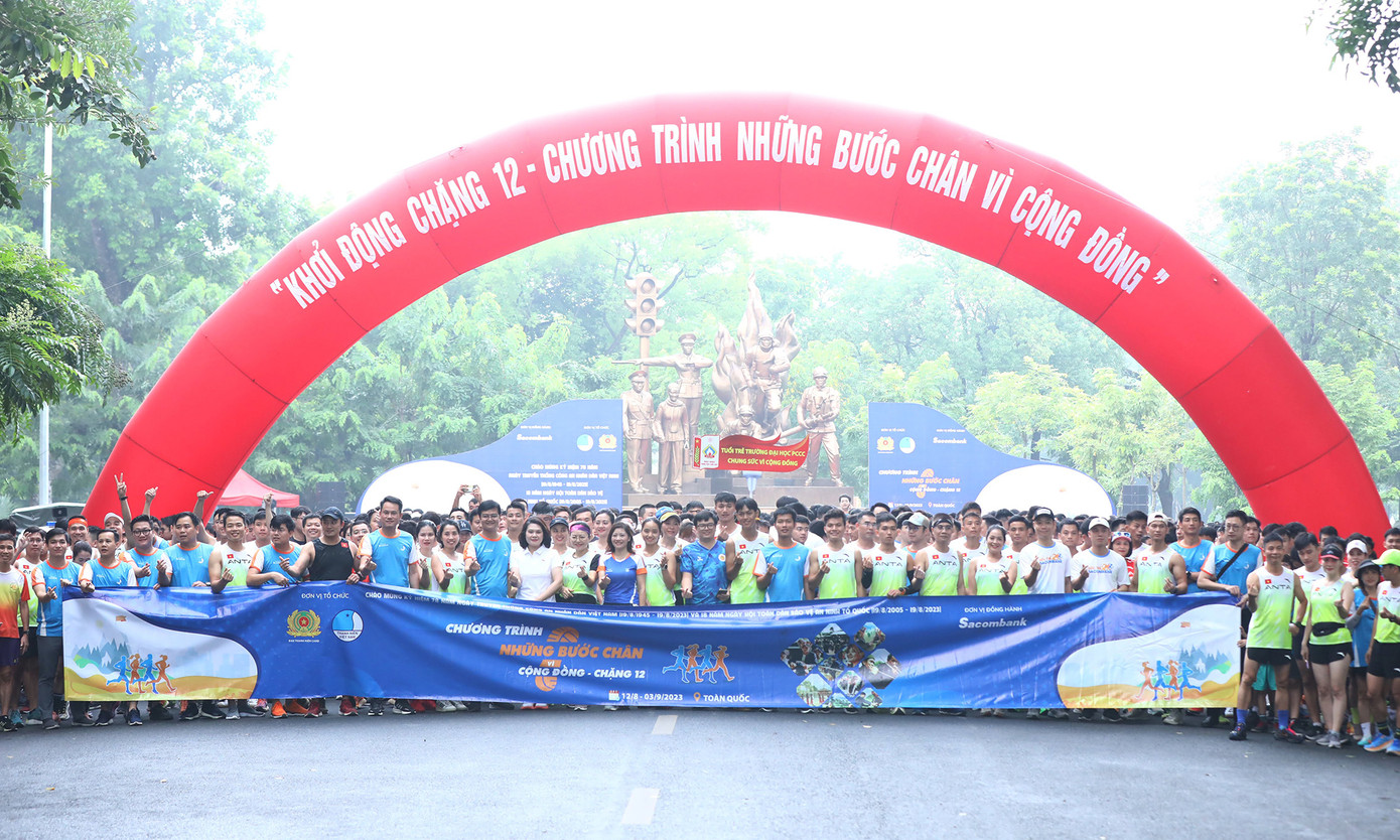 Phó Chủ tịch thường trực T.Ư Hội LHTN Việt Nam kêu gọi đoàn viên, hội viên, thanh niên, cán bộ chiến sĩ công an, người dân đăng ký tham gia chương trình “Những bước chân vì cộng đồng”. Đây không chỉ là hành động giúp nâng cao sức khỏe mà còn đồng hành với tổ chức Đoàn, Hội trong hành trình chăm lo đời sống tinh thần, bảo tồn, phát huy truyền thống cộng đồng dân tộc thiểu số ít người trong đại gia đình dân tộc Việt Nam.