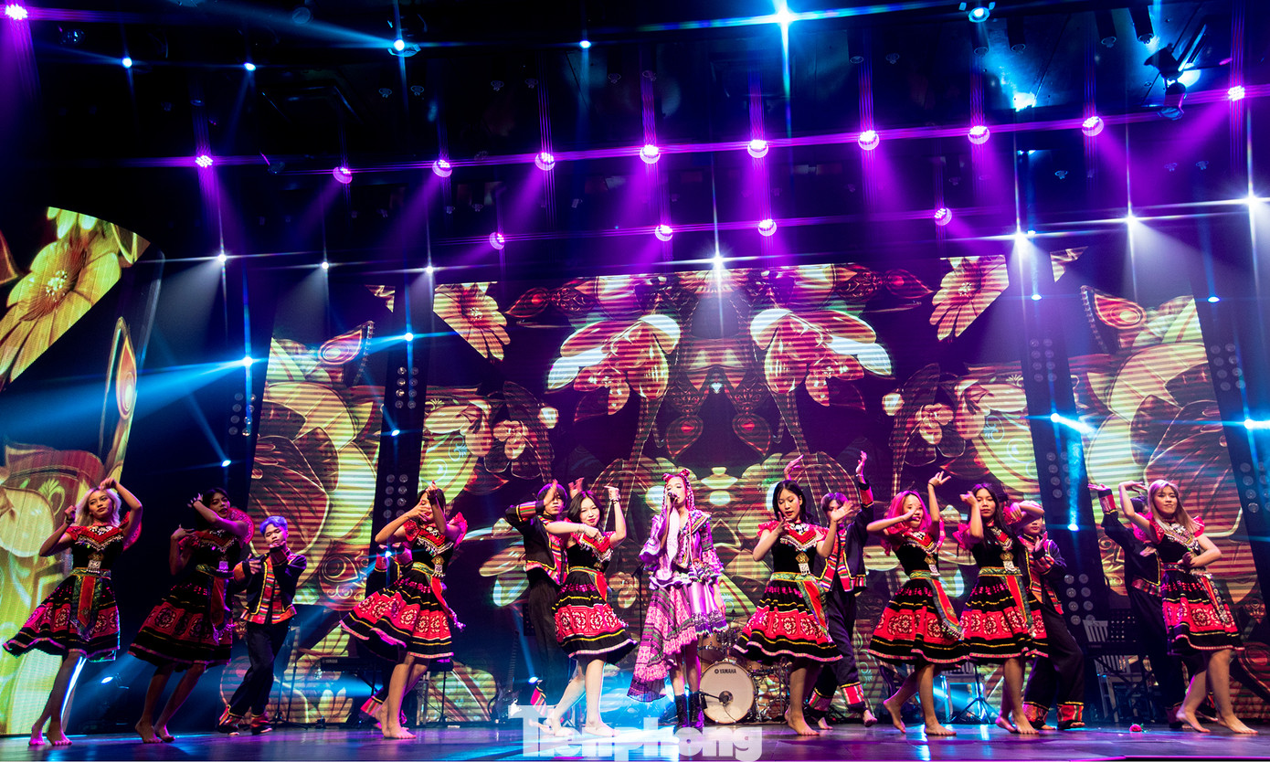 Các sinh viên tốt nghiệp theo đuổi nhiều thể loại âm nhạc khác nhau (Kpop, Hip Hop, R&amp;B...).