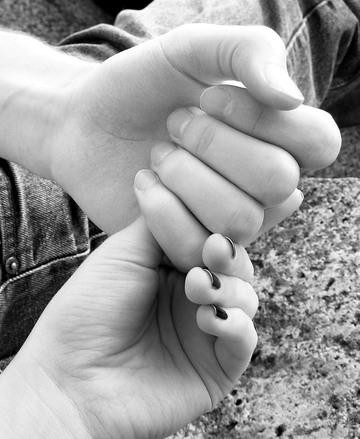 Rất nhiều dây thần kinh cảm giác nằm ở các đầu ngón tay.