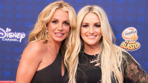 Britney và Jamie Lynn gần đây chỉ giao tiếp qua các bài đăng trên mạng xã hội. Britney và Jamie Lynn gần đây chỉ giao tiếp qua các bài đăng trên mạng xã hội.