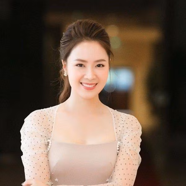 Hồng Diễm là nữ diễn viên thuộc hàng hiếm, chưa từng hôn ai trên phim.