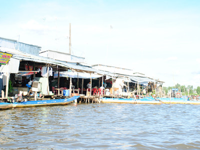 Bến sông chợ Cái Tàu