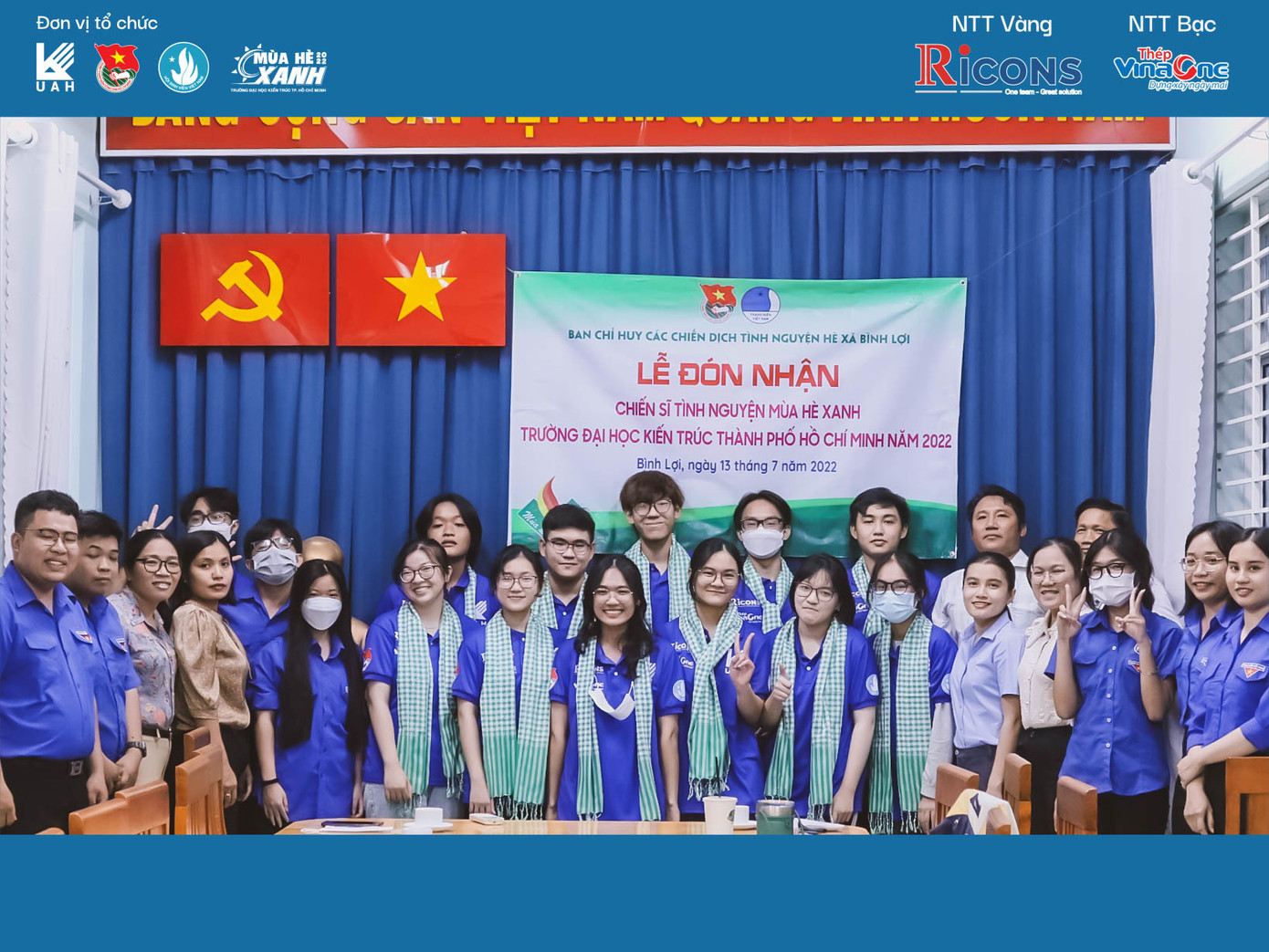 Lễ kết nạp chiến sĩ năm 2022. Ảnh: Fanpage Mùa Hè Xanh Kiến trúc.