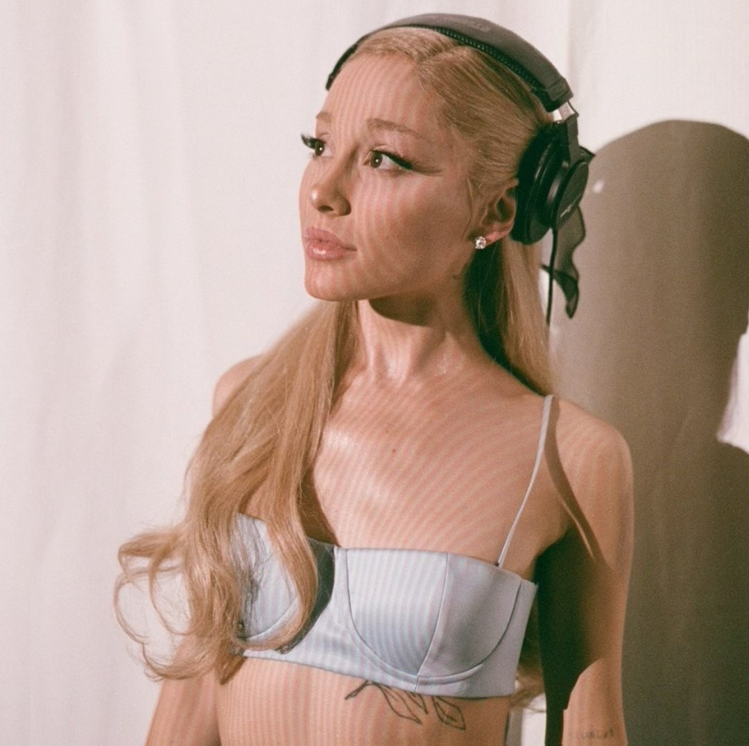 Ariana Grande không nhận được bất kỳ doanh thu nào từ tài khoản Adriana Venti.